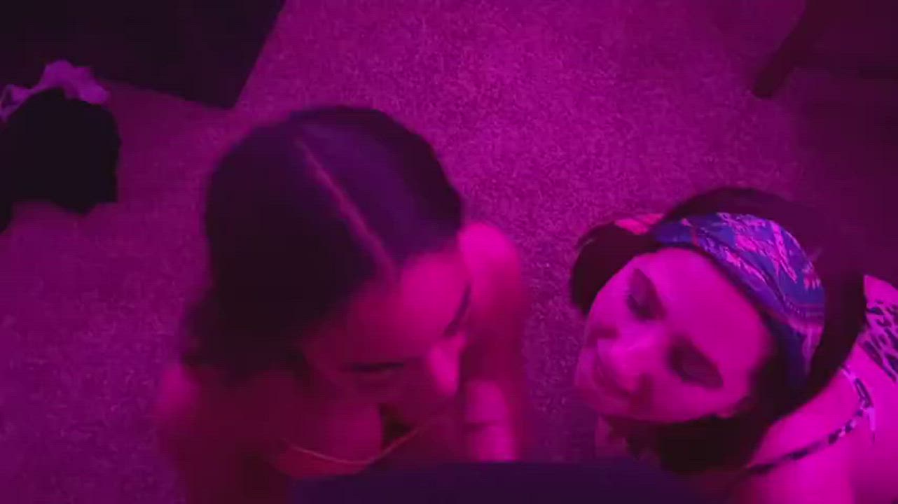 College Cum FFM gif