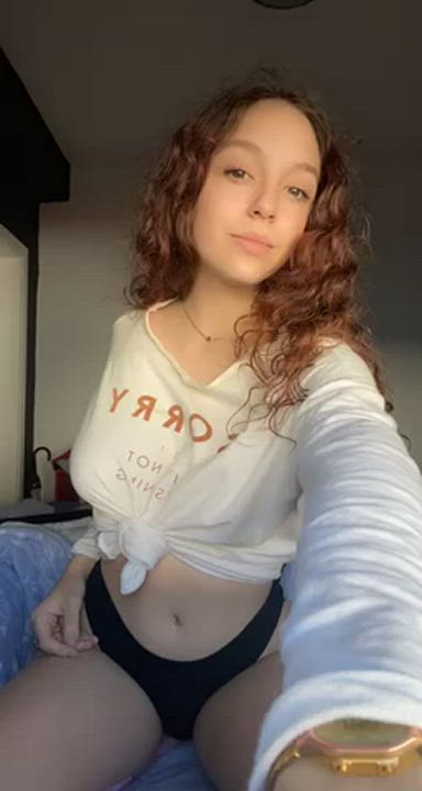 The first thing i do when i wake up: being an online slut😚💕