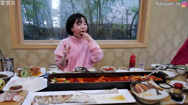 나름_40만원짜리 제주도 갈치구이 먹방-7