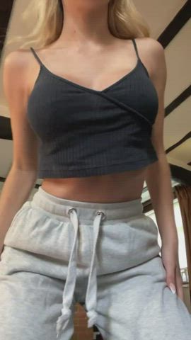 Who put that dust on my camera lens?! It made my clothes disappear..