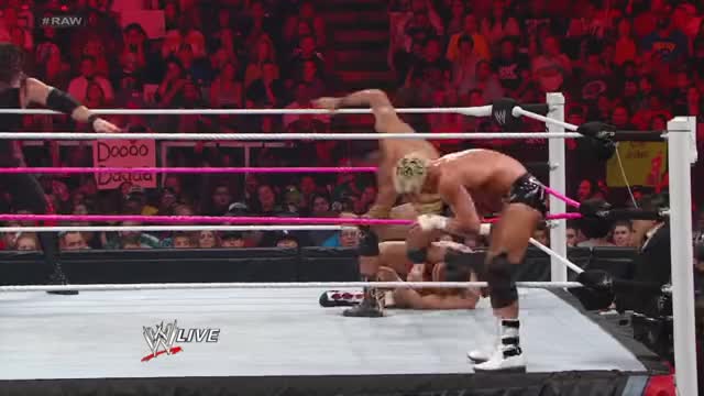 Team Hell No vs Alberto/Dolph w/ Vickie/Ricardo