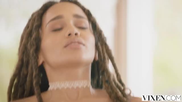 Julie Kay 60fps