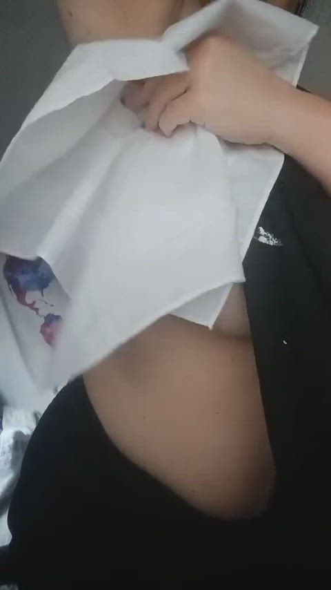 Stanky Hankie {selling} 👀 in the comments for info