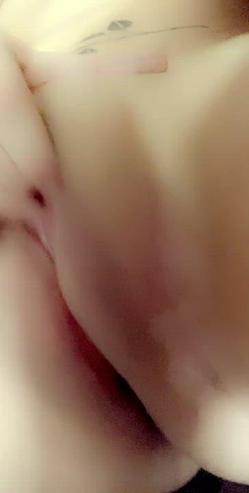 Currently running a discount for the next 4 new subs. This fat pussy can satisfy