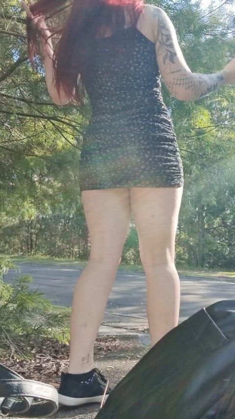 Waiting for a bus [F]
