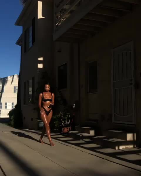 Someone find my waist because I cant?