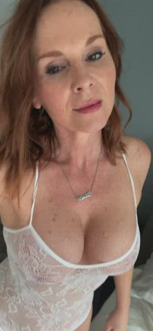 Curious what being married to a hotwife is like…cum see, what are you waiting for?