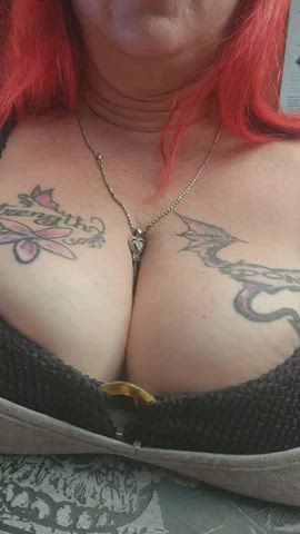 56 yrs old ❤️Want to play w/older woman? 🍭Multi orgasmic &amp; squirter!