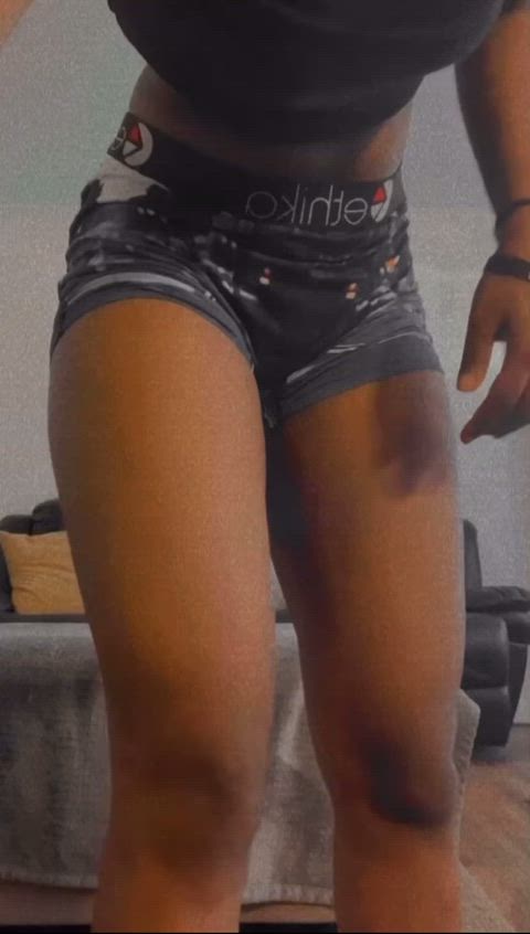 ass big ass ebony gooning jiggle jiggling spandex twerking r/gooned gif