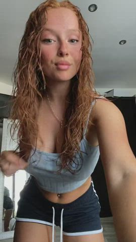 Quelle petite chienne, une sacrée envie de la foutre 🥵