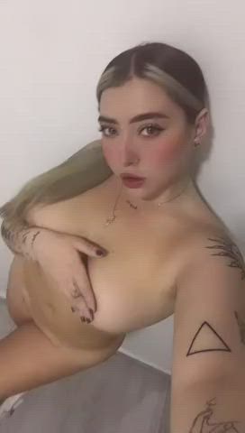 body tour😋 am i fuckable ? be honest