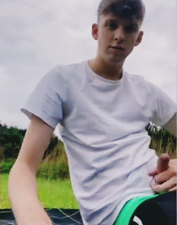Hot 🔥 small dick 🔥