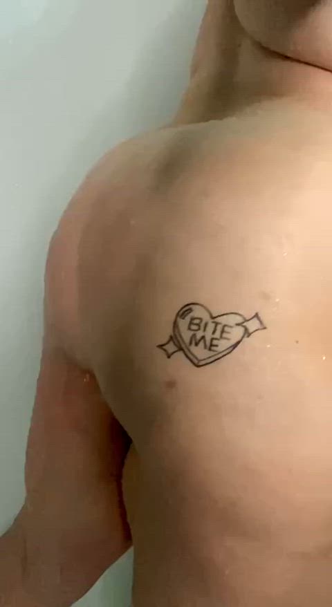 Slow motion makes my ass look so good when I twerk