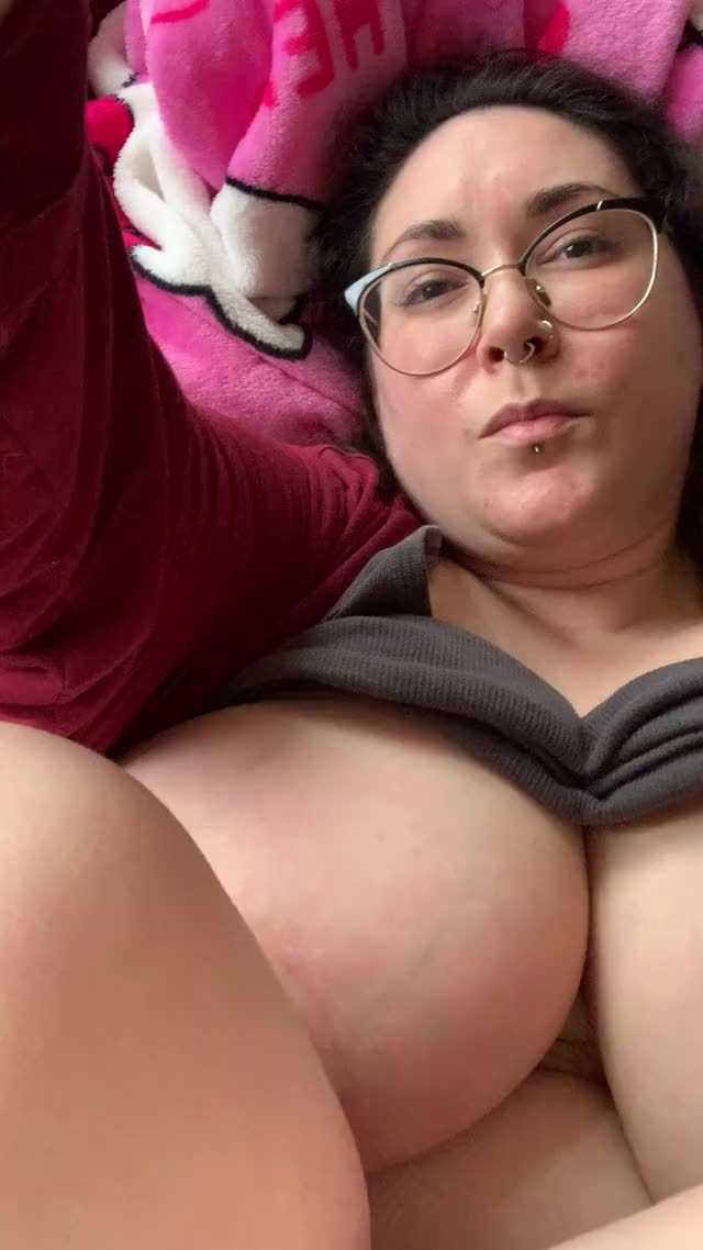 amateur bbw chubby huge tits milf pussy pussy lips gif