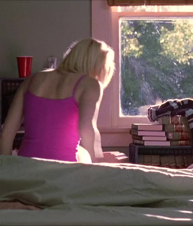 Elisha Cuthbert - Old School 2003 out