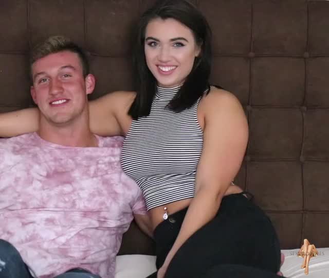She Loves Fingering and he