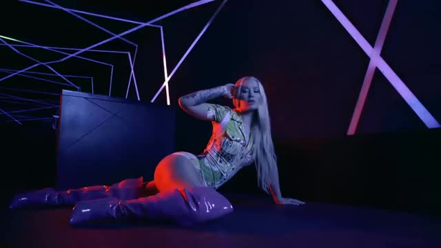 Iggy Azalea - www.onlythots.com