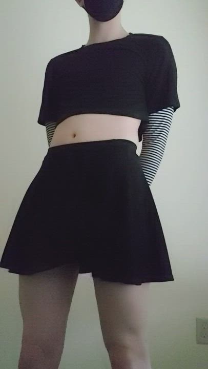<3