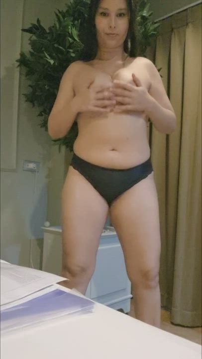 Asian Hotwife OnlyFans gif