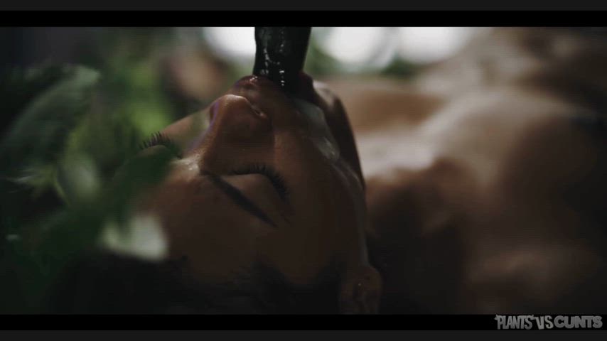 Barbie Rous mouth filled up by plant tentacle cum