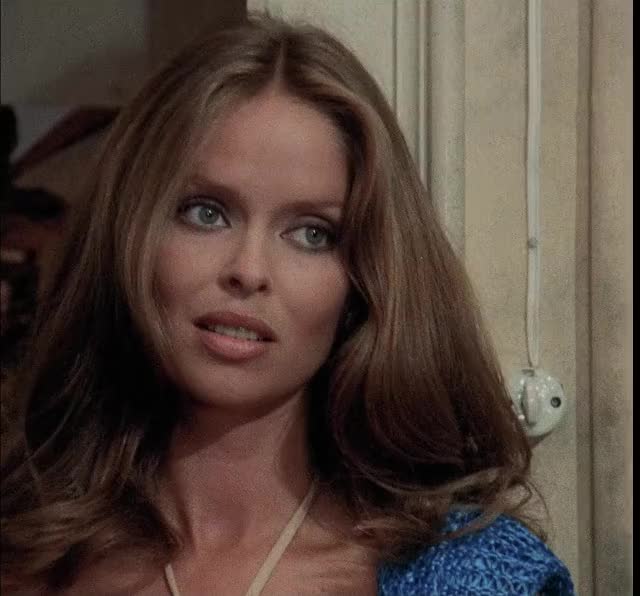 Barbara Bach- Ecco noi per esempio... (1977)