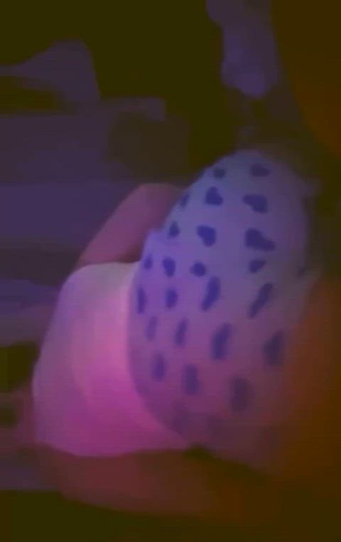 Twerking on that dick 🤪