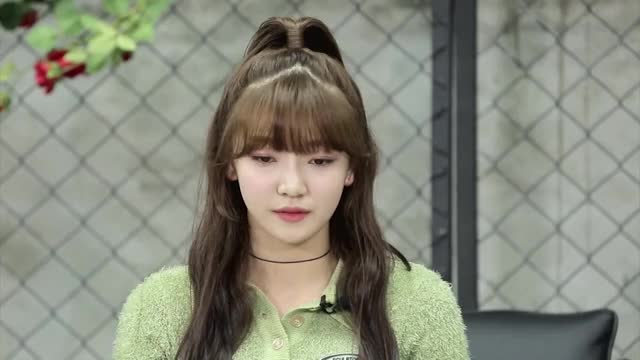 [Pops in Seoul] Ready? Alright! EVERGLOW(에버글로우) Members' Self-Introduction