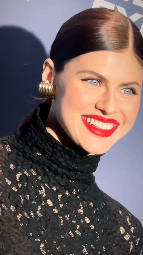 alexandra daddario celebrity smile gif