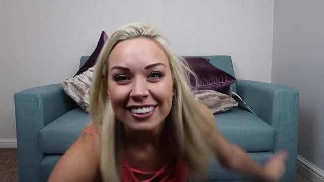 Legslavish Gabrielle Kissing Camera SEXY