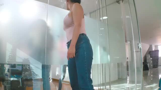 vlc-record-2019-12-21-18h08m38s-Chat with Vanandjuani in a Live Adult Video Chat