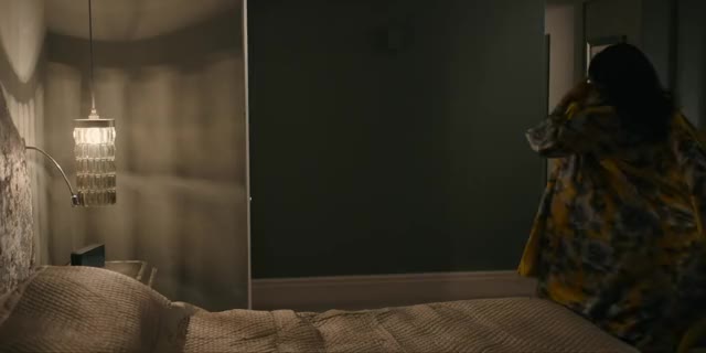 Rosalind Eleazar in Deep Water (TV Mini-Series 2019– ) [S01E02] - Short
