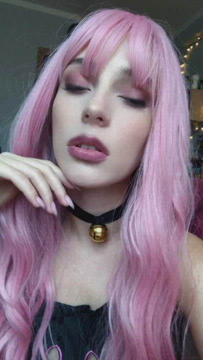 Keep stroking your cock until you explode for me 🥰 Would you cum down my throat?