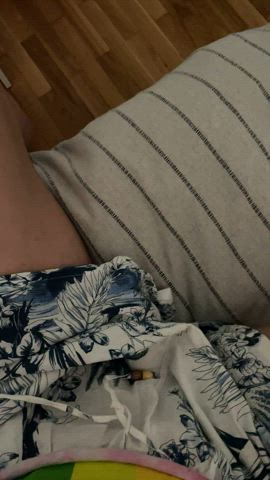 Is your fantasy under my skirt?🍆