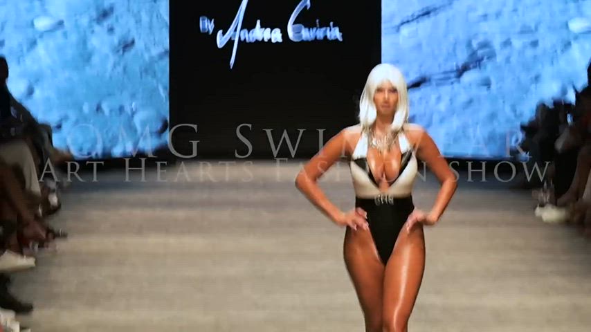 big tits model swimsuit gif
