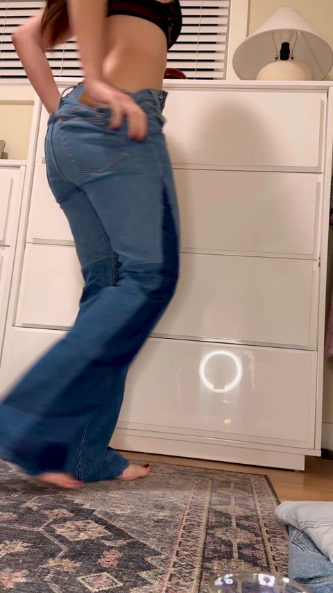 amateur ass babe jeans milf panties solo amateur-girls gif