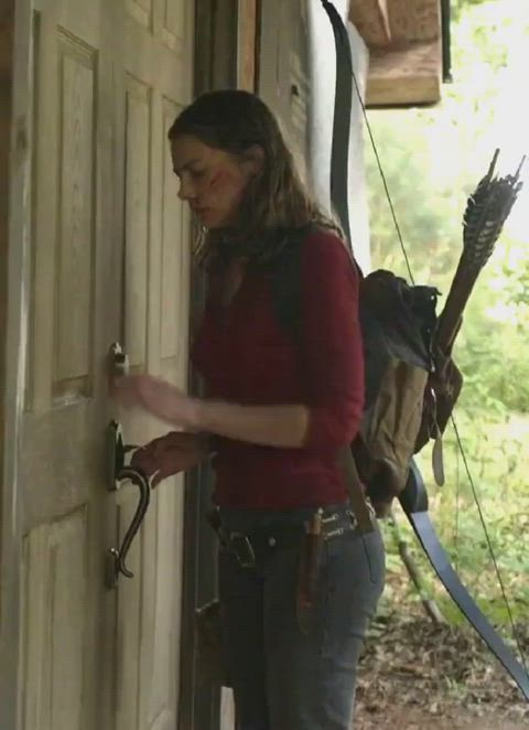 celebrity lauren cohan sexy gif