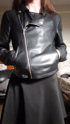 Just got back from a walk, anyone wanna help warm me back up?