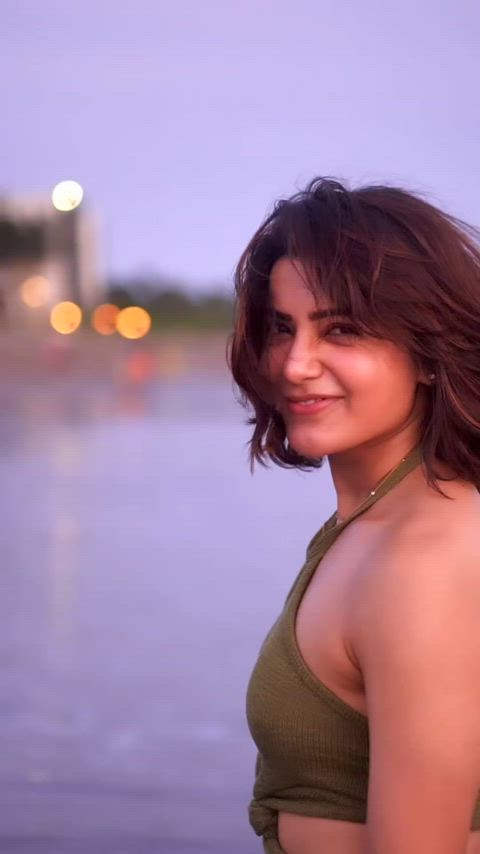 Skullfuck this Divorcee Cumrag Samantha as hard as you can. Grab her short hairs