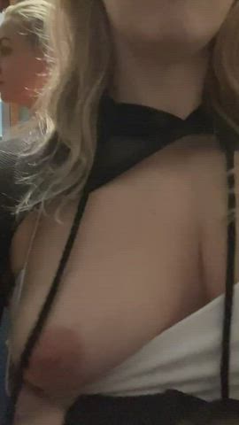 Idk if this is allowed here, but they definitely didn’t appreciate us flashing