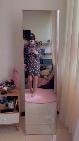 amateur brunette goth lipstick mirror petite selfie solo gif