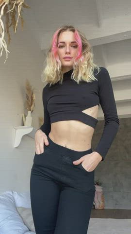Black red or nude ?