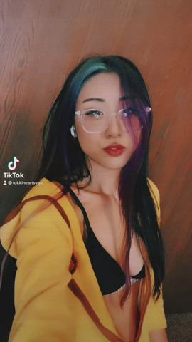 </3