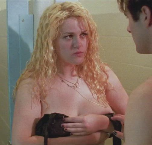 Sara Rue - Massive plot reveal in 'Gypsy 83' [60fps]