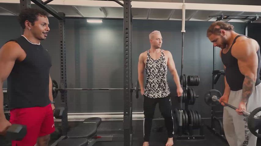 Sexy Gym Boys Worship An Androgenic Meathead