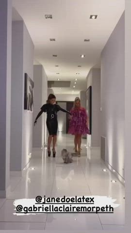 kate beckinsale latex legs gif