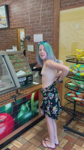 amateur ass caught exhibitionism exhibitionist public shaved pussy voyeur r/caughtpublic