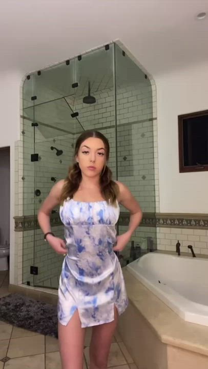 That booty go upppp, DOWNNN