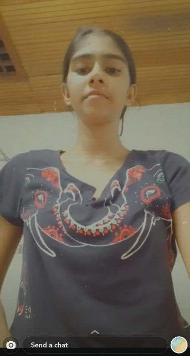 ??Extremely cute gf showing her huge tits [total 2 videos] [link in comment]??