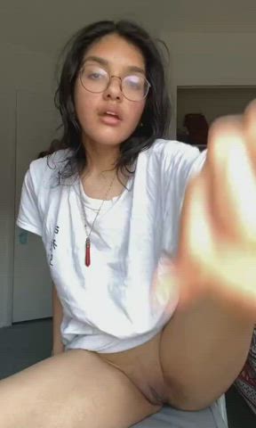 Paki pussy masturbate