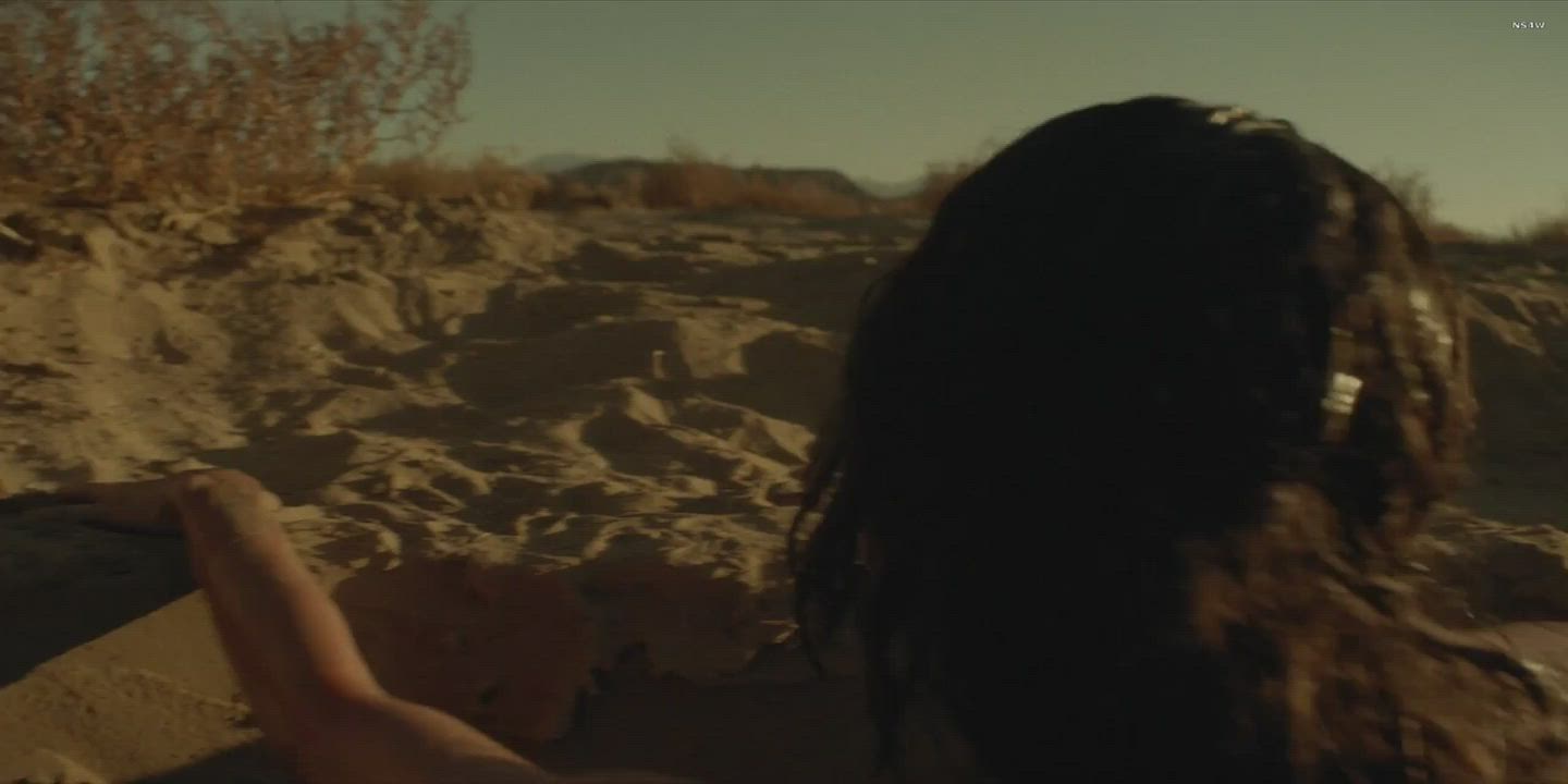 Aubrey Plaza gif